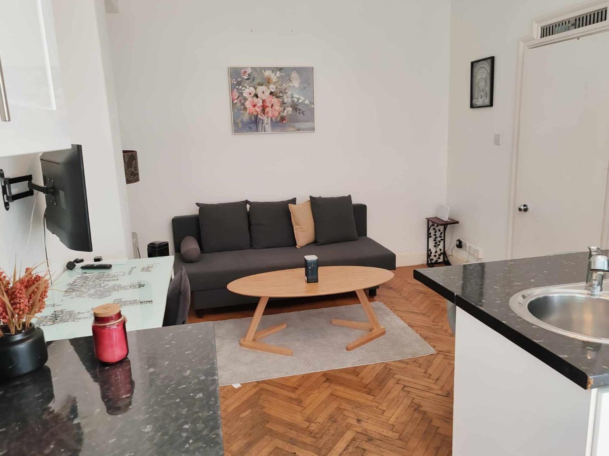 One Bedroom By Bayswater, Hyde Park Apartament